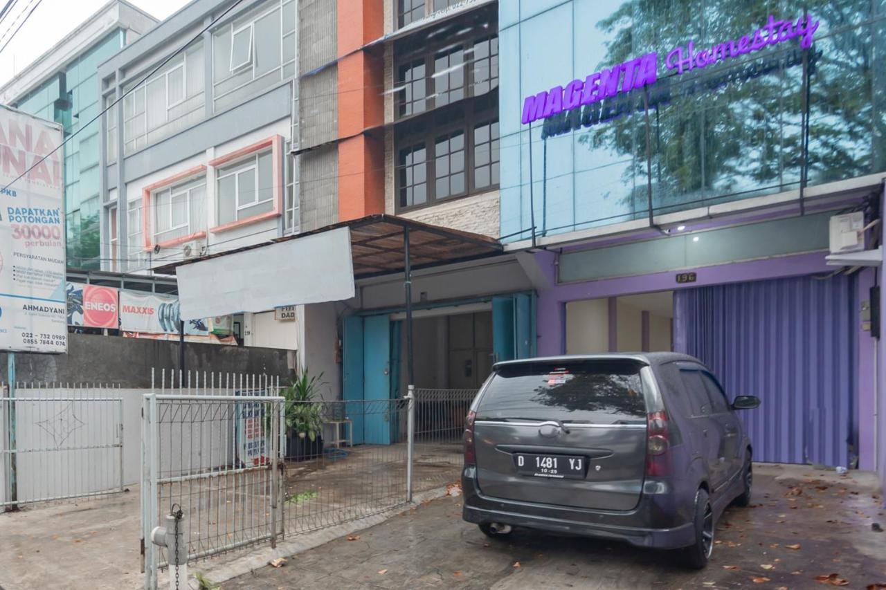 RedDoorz near Trans Studio Bandung 3 Bagian luar foto