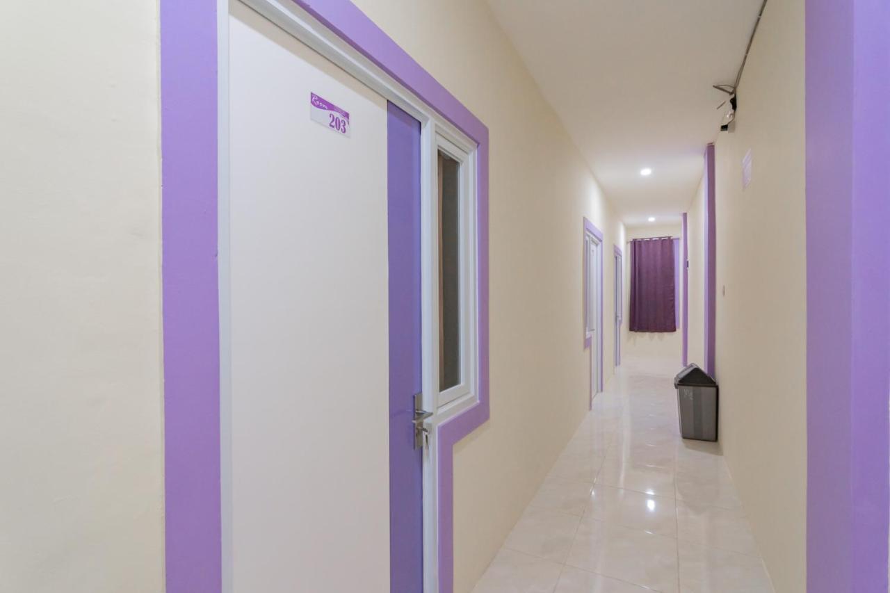 RedDoorz near Trans Studio Bandung 3 Bagian luar foto