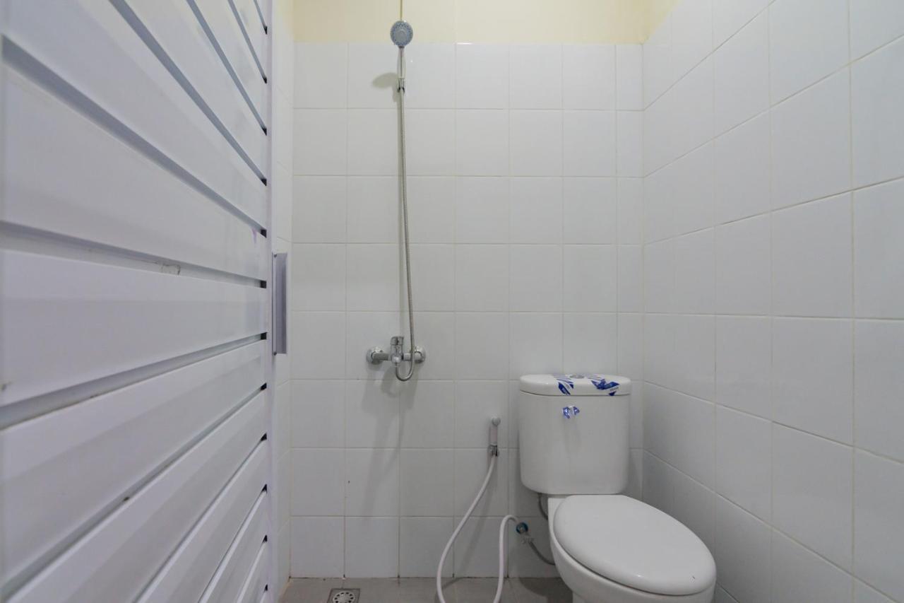 RedDoorz near Trans Studio Bandung 3 Bagian luar foto