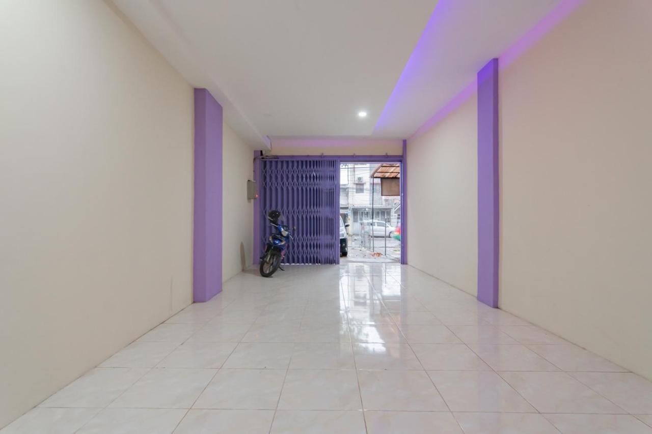 RedDoorz near Trans Studio Bandung 3 Bagian luar foto